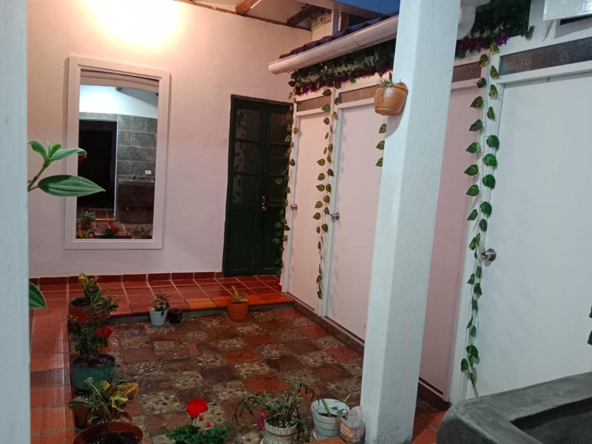 Casa De Lourdes - La Candelaria Богота Екстериор снимка