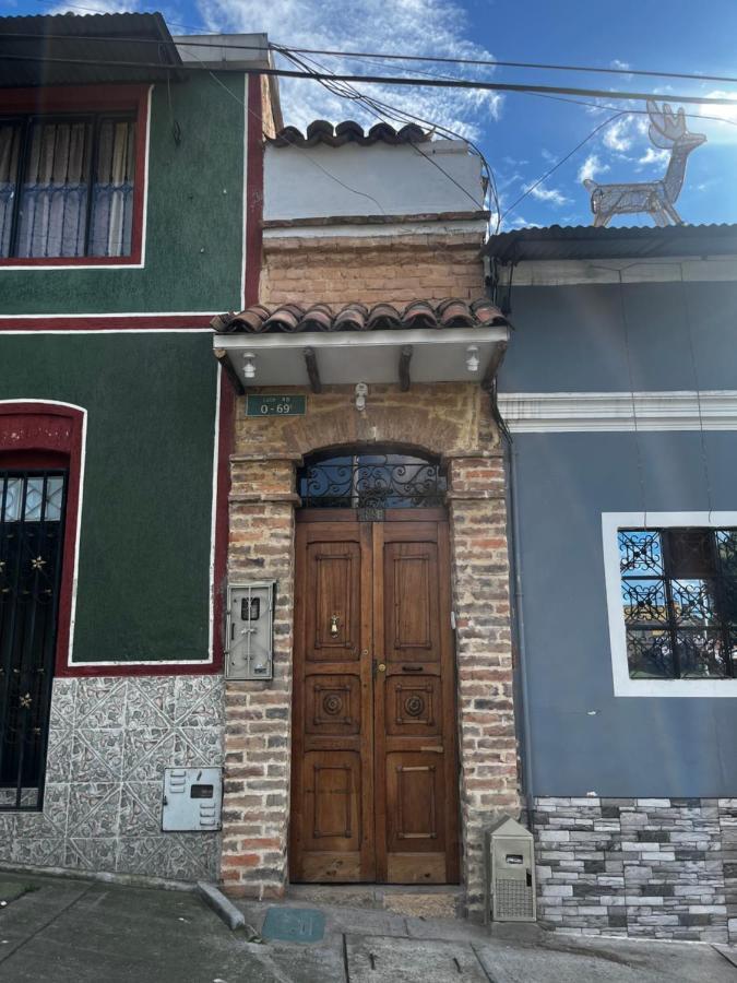 Casa De Lourdes - La Candelaria Богота Екстериор снимка