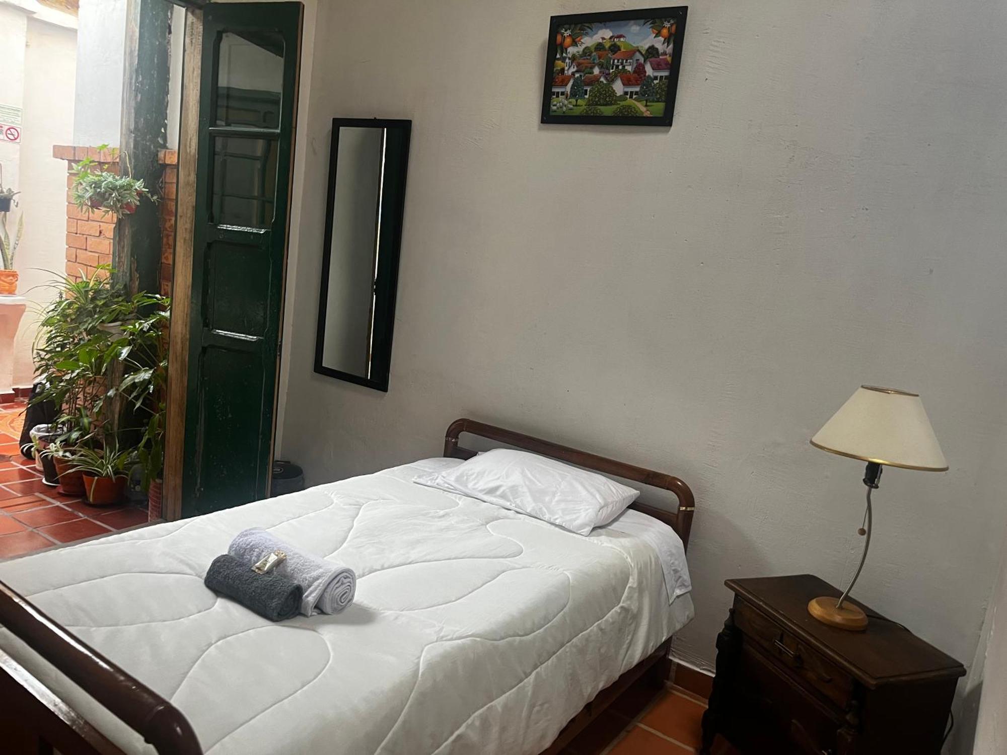 Casa De Lourdes - La Candelaria Богота Екстериор снимка